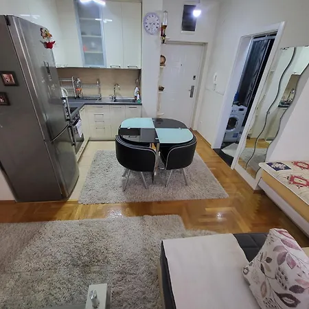Stefania Apartment *